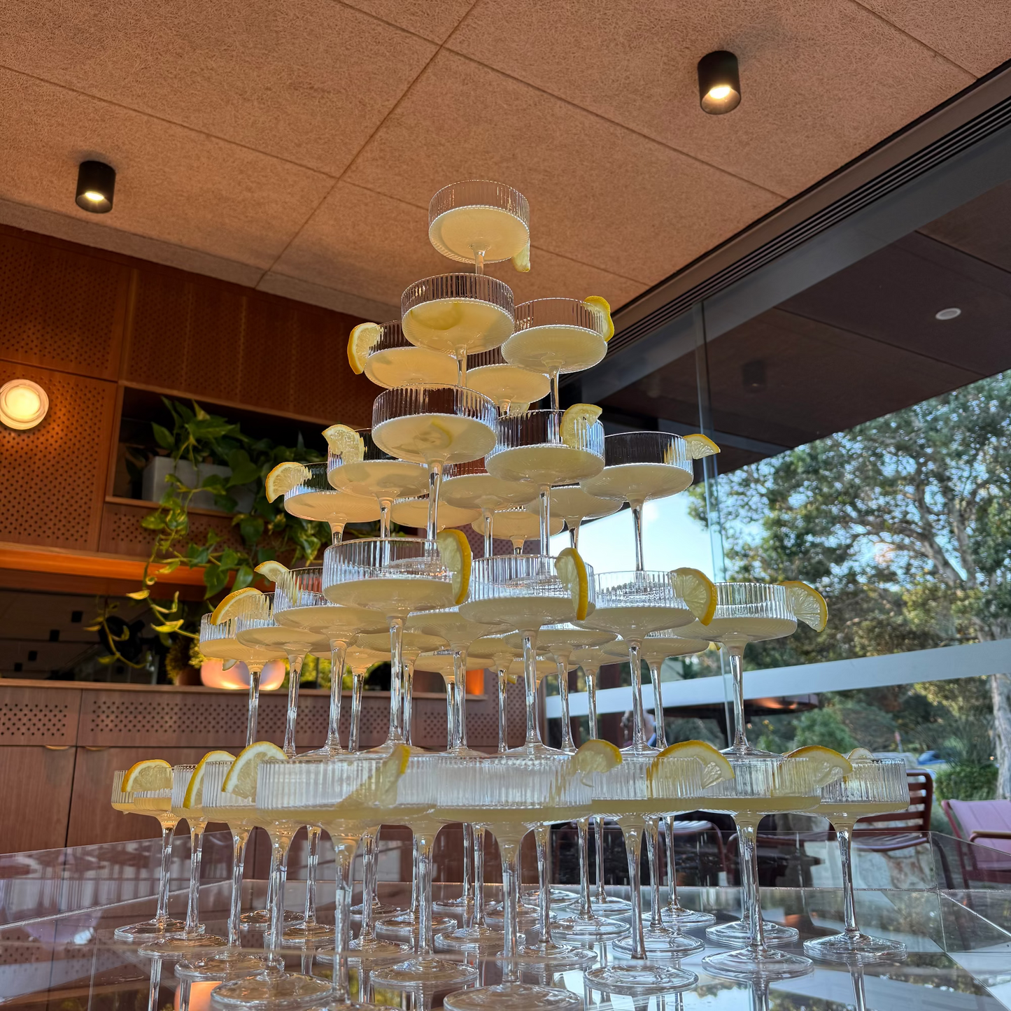 CHAMPAGNE / SPRITZ TOWER