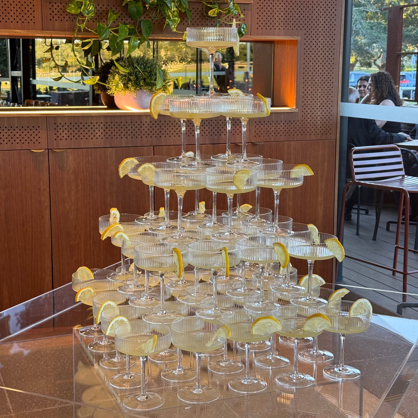 CHAMPAGNE / SPRITZ TOWER