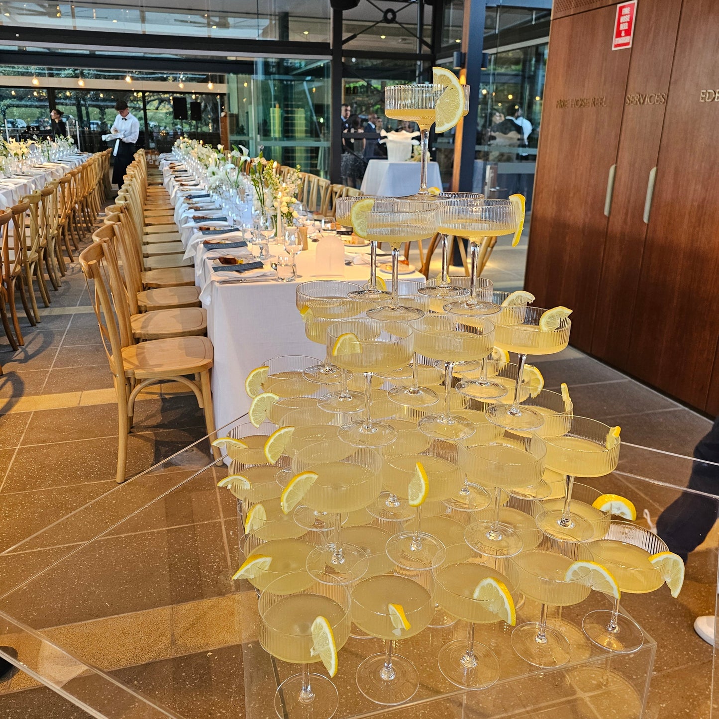 CHAMPAGNE / SPRITZ TOWER